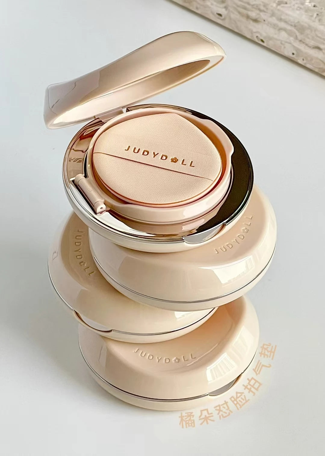 Judydoll Air Cushion Concealer Makeup Foundation Moisturizing Long-lasting Brightening Invisible Pores Liquid Oil Skin Cream