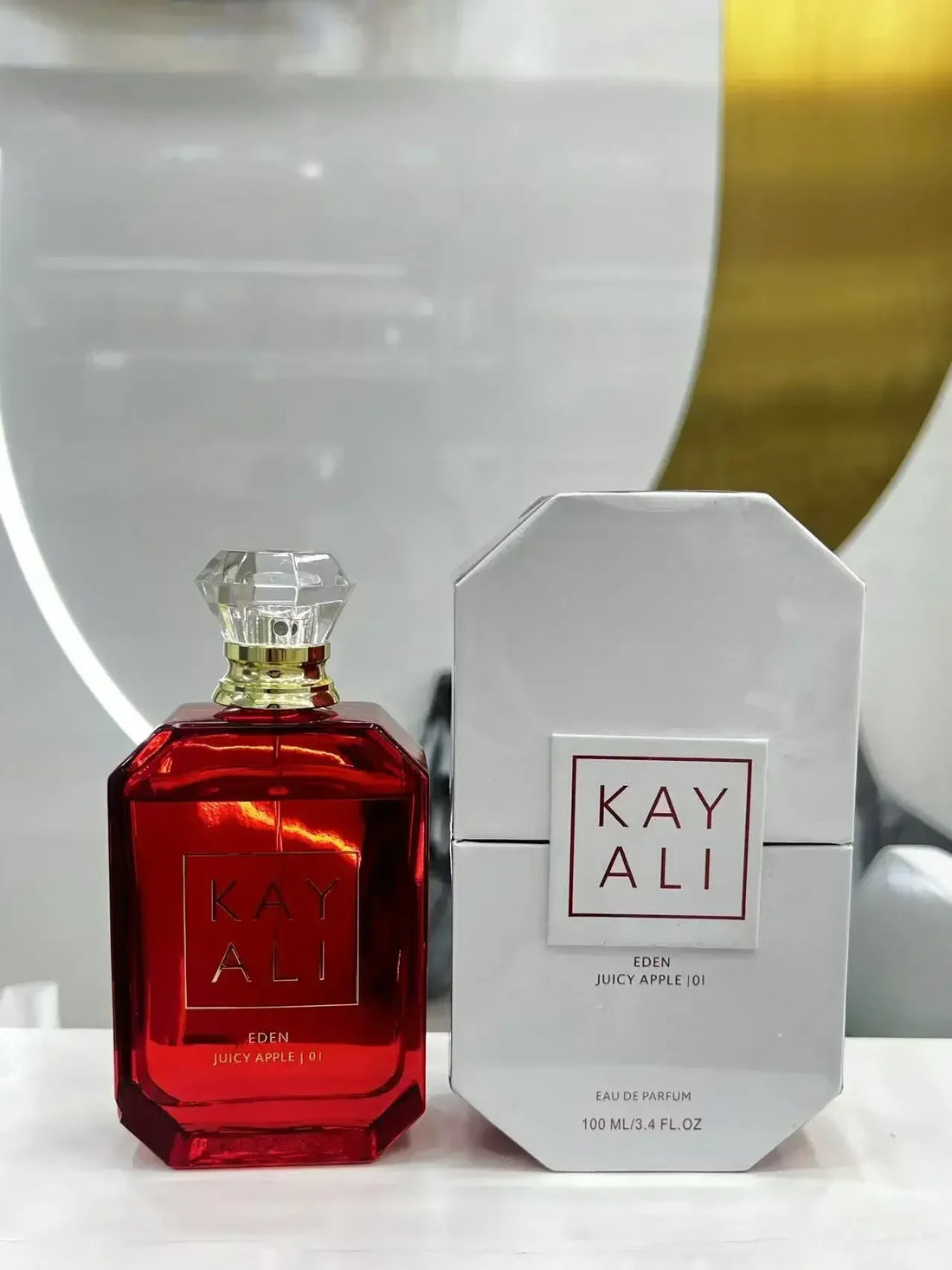 Kayali Unisex Long-Lasting Fresh Floral Fruity Scent Natural and Invigorating Eau De Parfum 100ml Choose From 12 Unique Scents